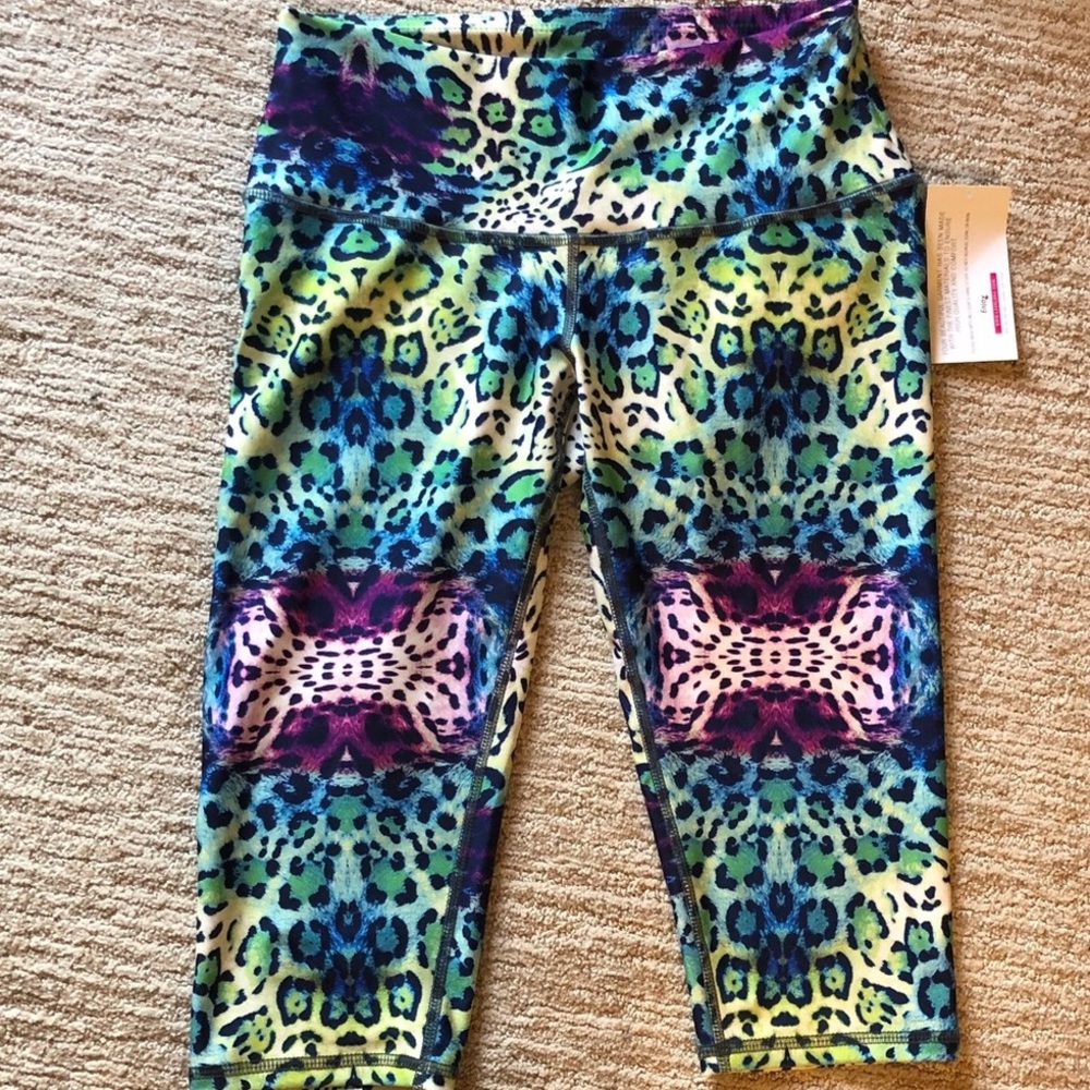 NWT Bright cheetah patterned Capri pants